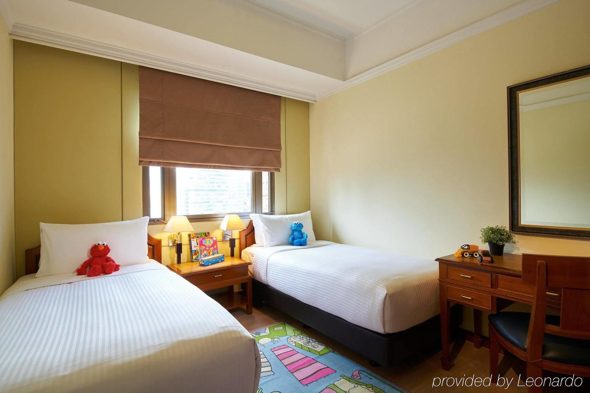 Orchard Parksuites By Far East Hospitality Singapore Esterno foto